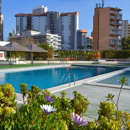 Edificio Gemelos 2 *